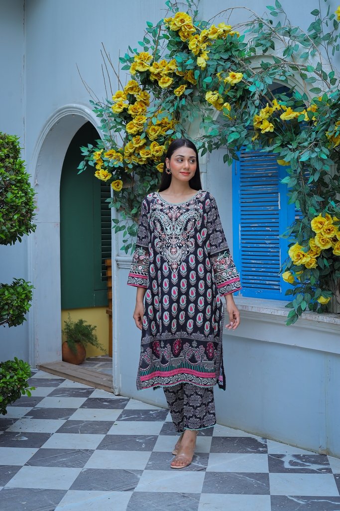 Pure Cotton Lawn Embroidered 2 Piece Suit – Noir Blossom